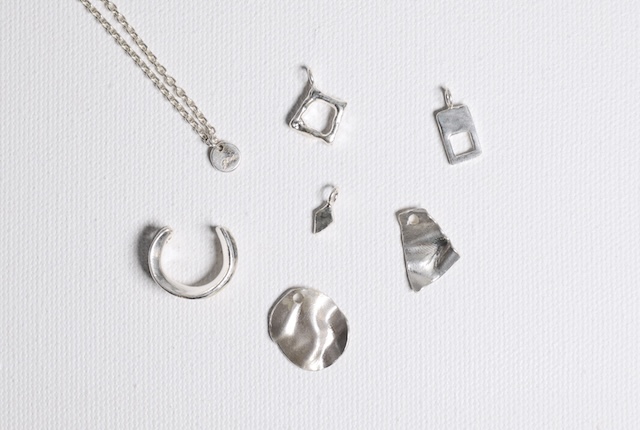 ネックレスの素材